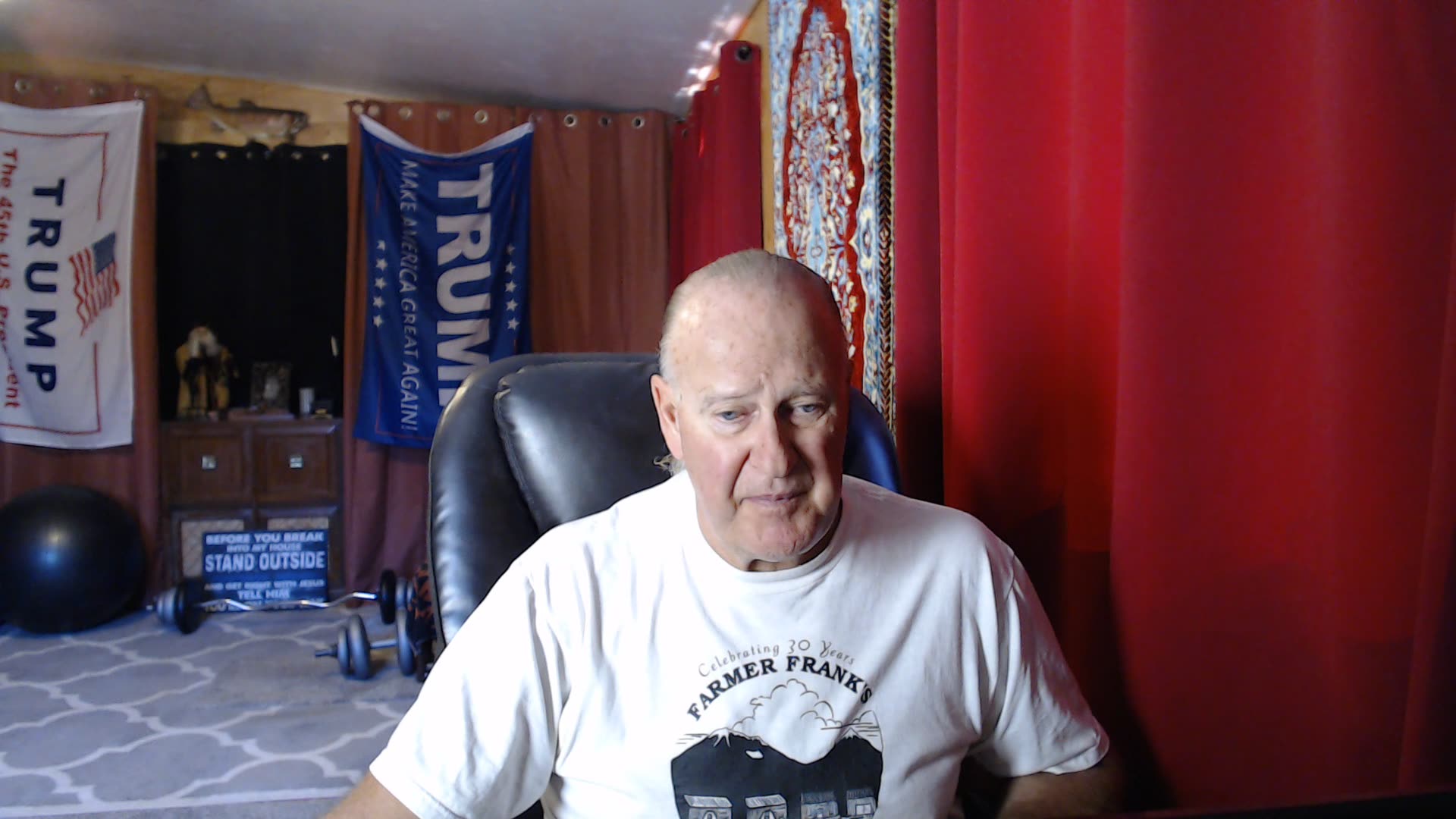 Nepal’s Finance Minister Stripped, Beaten, and Chased Into River by Furious Public/Sweden’s Fully Jabbed Health Minister Pushing Boosters Collapses Suddenly on Live TV/Muslim in Canada slashes throat of a man riding the bus