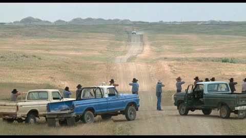 Thunderheart (1992) 4K - Crazy Desert Car Chase _ Movieclips