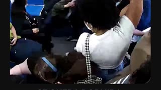 Conductora de tranvía se duerme y casi provoca un desastre