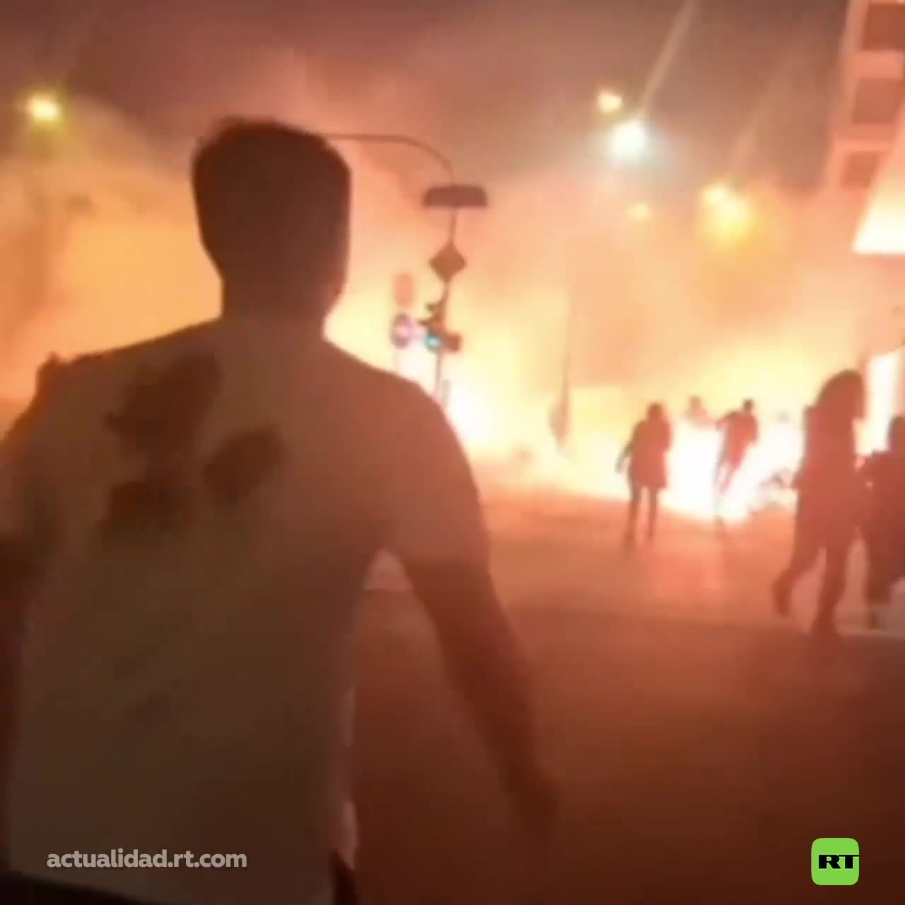 Se intensifican los violentos disturbios en Serbia