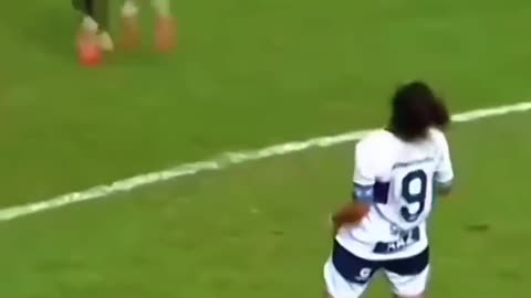 Why I Watch Women's Football 😅😍 ft.WORLD'S Most Beautiful Female Football Player! #soccer #football