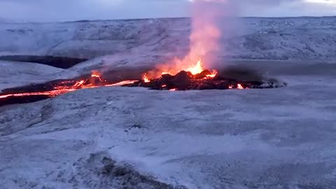 Fascinating drone footage captures Iceland's dance of fire and ice.