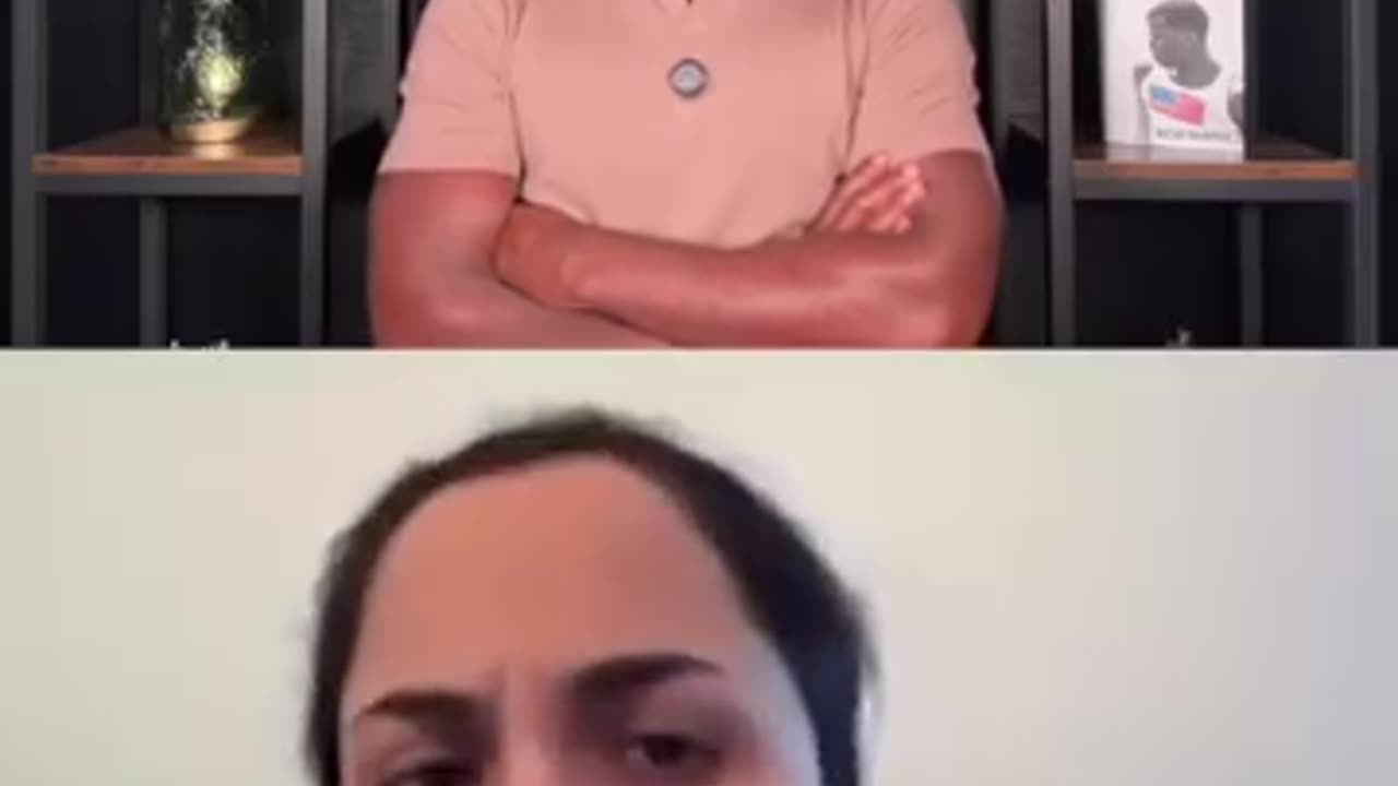 BRAVE STUDENT STANDS UP TO CRAZY WOKE PROFESSOR IN THE MIDDLE OF CLASS