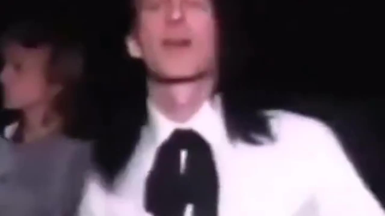 ZELENSKYY AND MACRON BEFORE THEY WERE PRESIDENTS 🎭 SOMETHING IS NOT ADDING UP❗