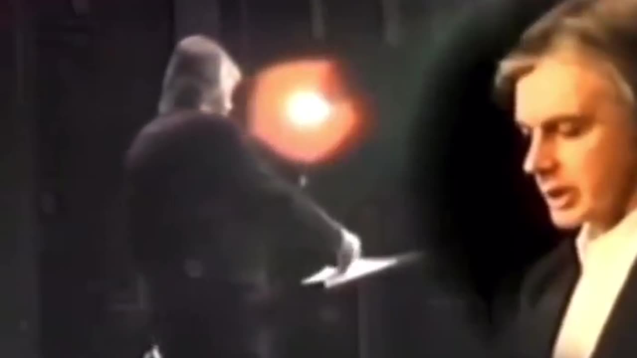 Icke & dot connecting