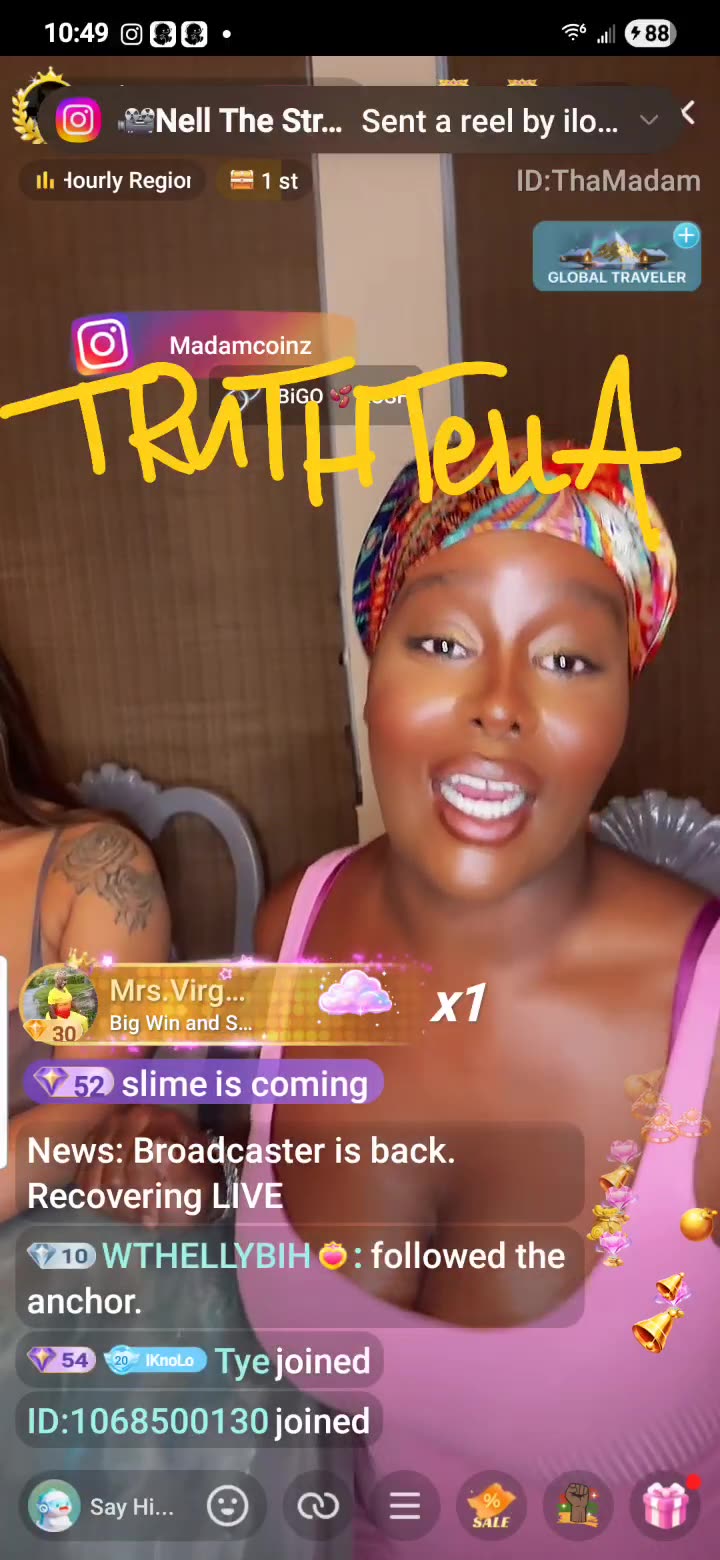 MADAM LO FULL REVEAL WHILE PICKING UP PYT TO HANGOUT