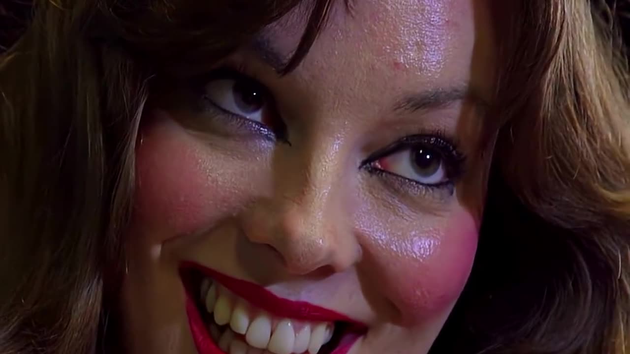 A smiling woman horror story
