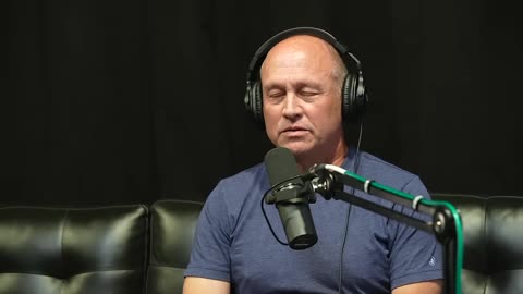 The Origin Story of King of the Hill Mike Judge Howie Mandel Does Stuff