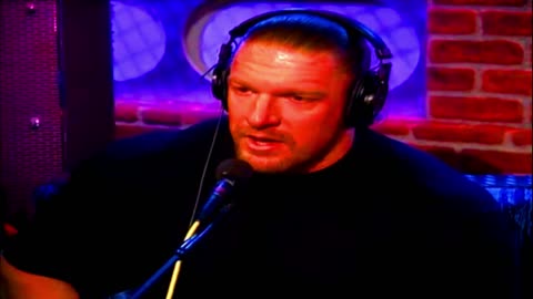 Triple H's Howard Stern interview. January 7th, 2002 HD