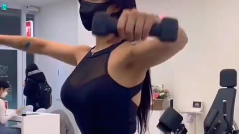 Gym TikTok viral model