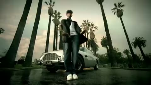 Shocking: Usher - Burn (Official Music Video)