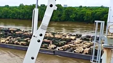 Military vehicle transport on Ohio River 🤔🤔🤔
