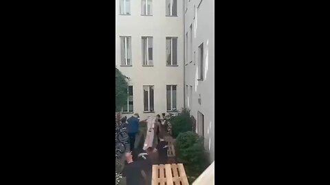 Grand piano delivery