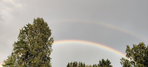12.8.2025: 3 times rainbows, clouds, colors in the clouds.