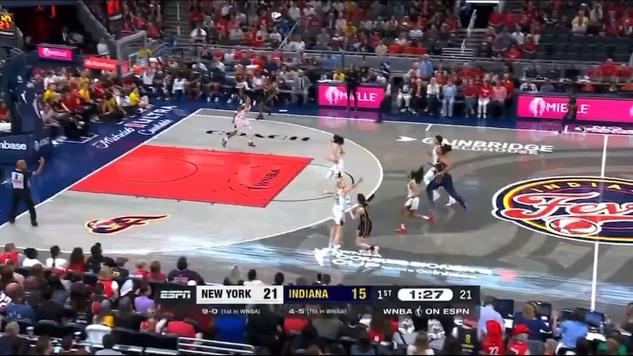 Caitlin Clark hits back to back to back 3 pointers against New York Liberty.