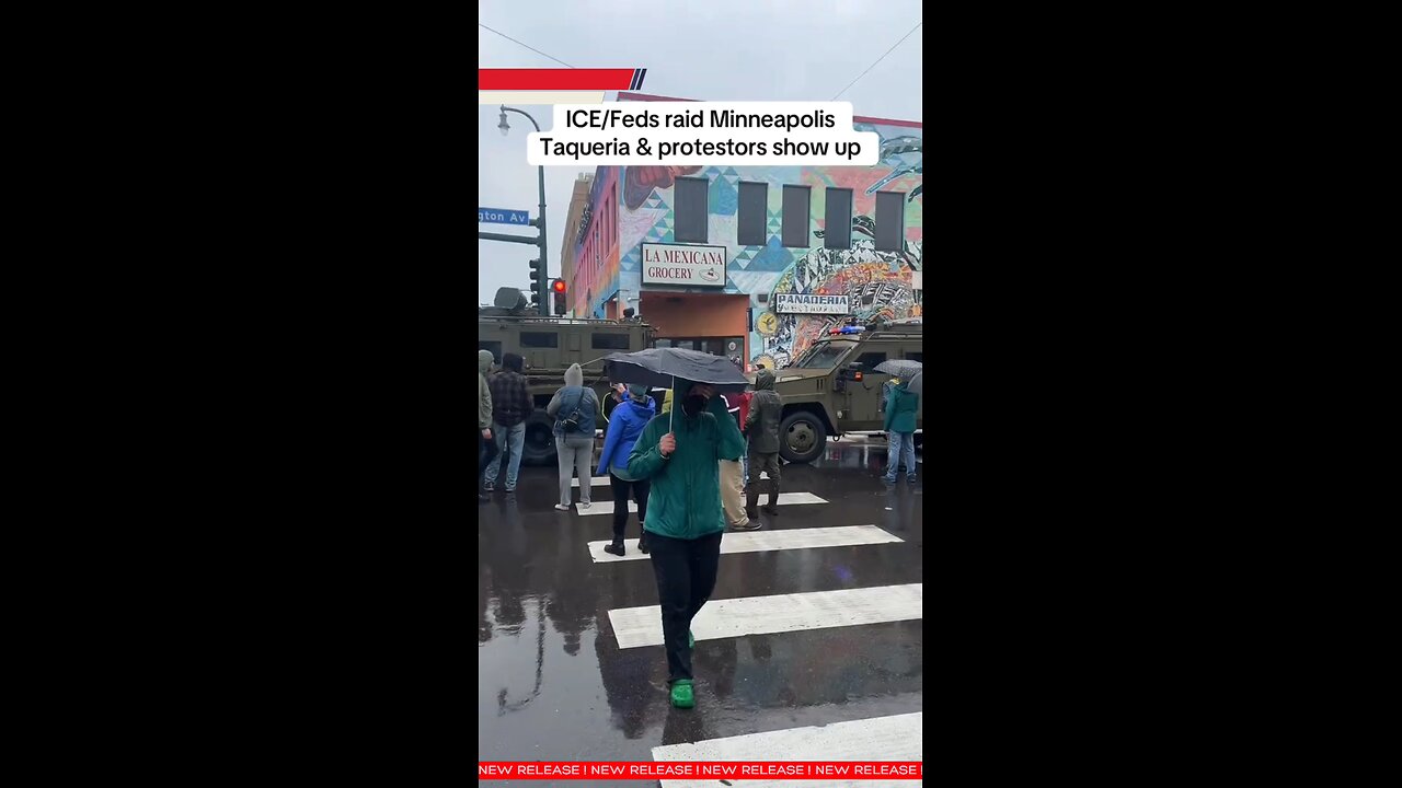 ICE spotted at local taqueria, protesters rush to scene ❤️ #japdmedia #ICE #Minneapolis #Protest