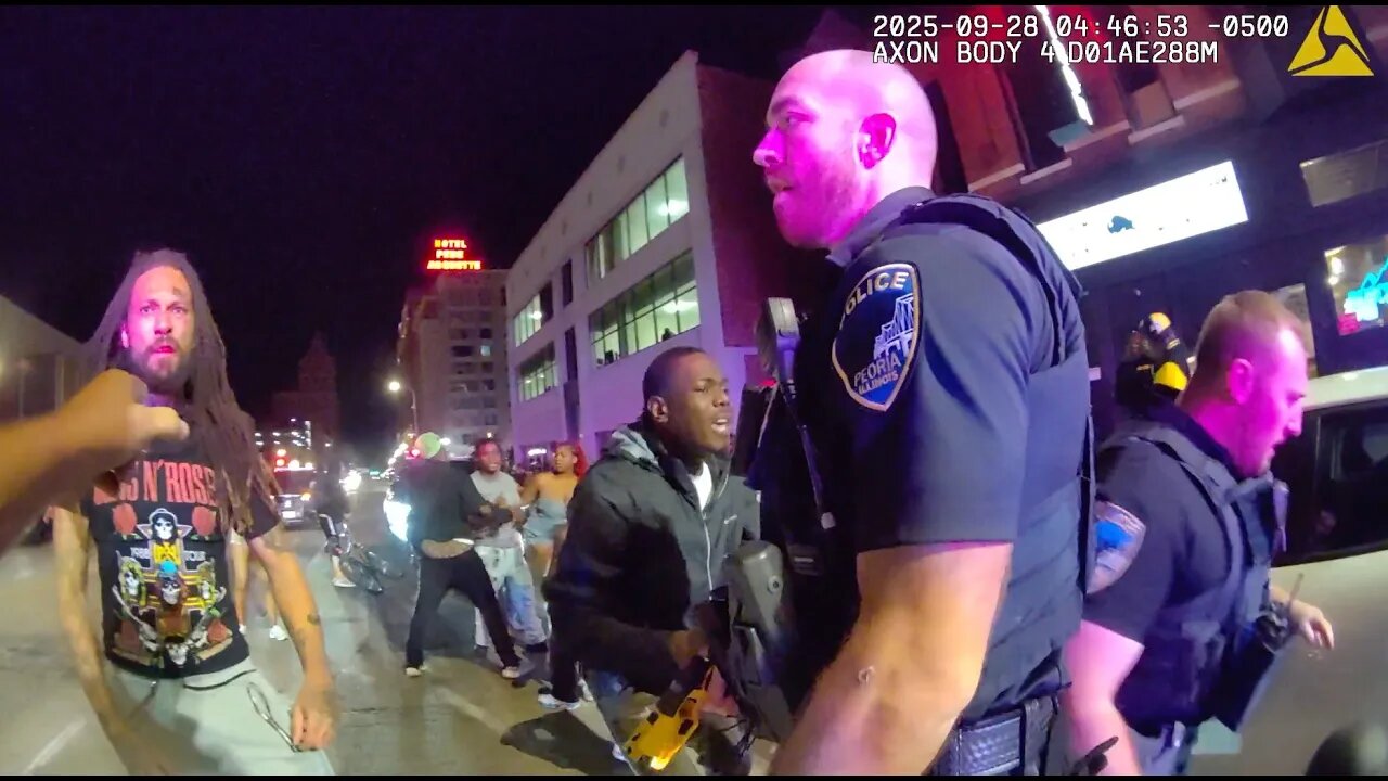 Officers Attacked While Responding to a Shooting (Peoria, IL PD)