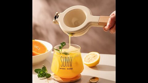 Manual Lemon Squeezer, Easy to Use & Clean, for Juicing Lemons ＆ Limes