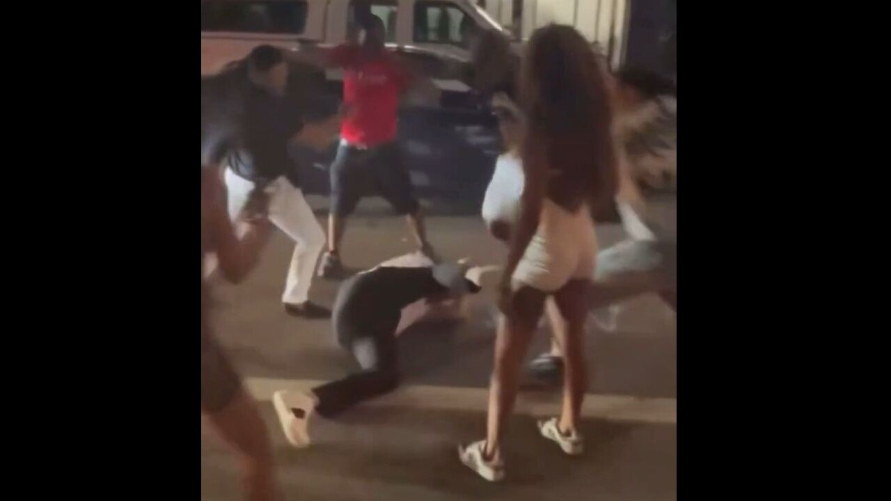 Black Mob Violently Attacks A White Couple In Cincinnati
