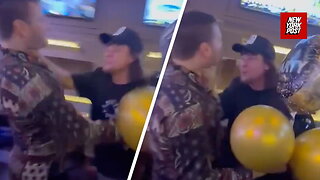 Theo Von grabs fan by neck in Nashville bar scuffle