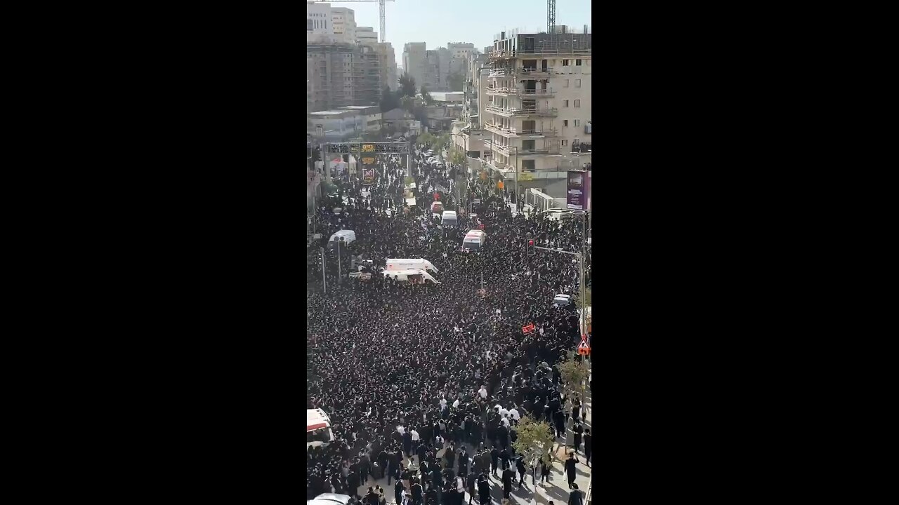 Thousands of ultra-Orthodox Jews, dressed in black