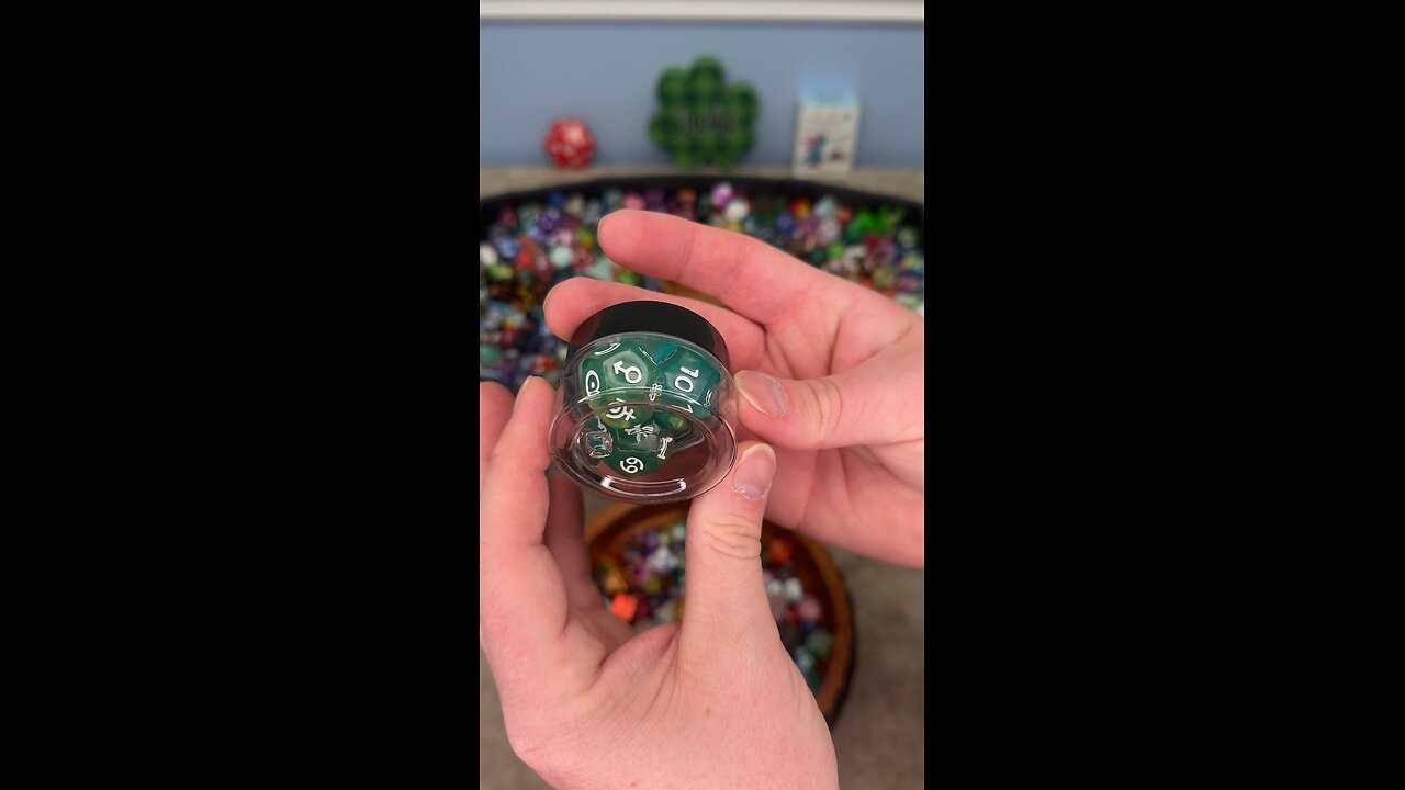 2 scoops for Peyton M!! #16684 #dice #scoops #onelinkatatimeshop #dnd