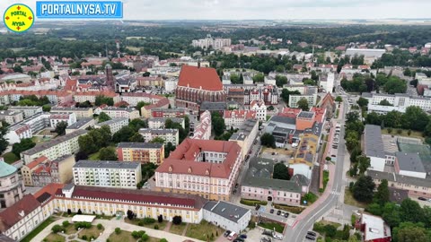 Stomatolog z powiatu nyskiego oskarżona o wyłudzenia na ponad 100 tysięcy złotych