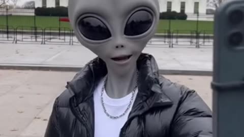 German Alien at The White House | Washington, D.C. 😂😂