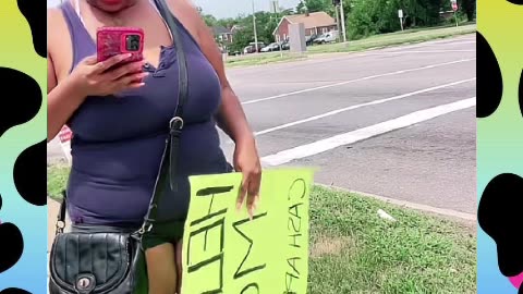 - B🔑 ; PANHANDLING ON TIKTOK LIVE !
