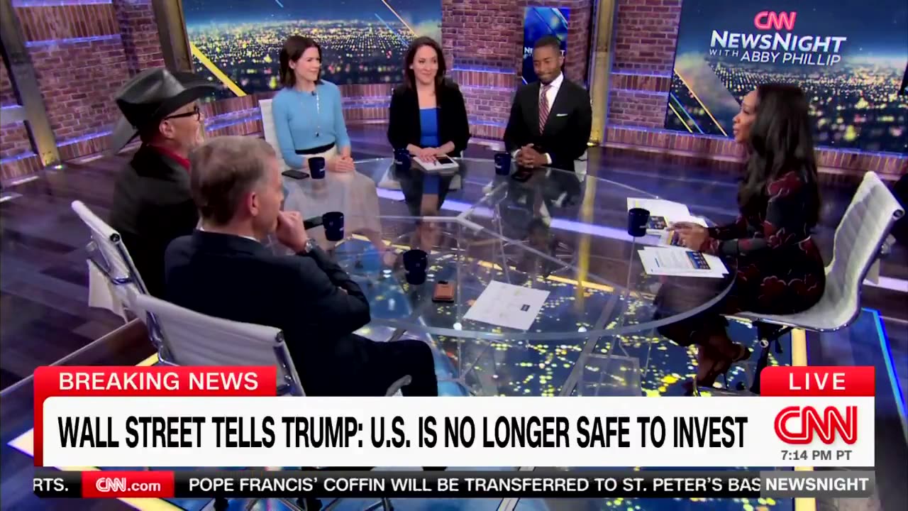 CNN host becomes a bully when Scott Jennings and Shermichael Singleton defend Trump on Fed comments