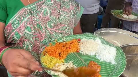 Aunty special thali #trending #streetfoodindia #youtubeshorts #ytshorts #chickenthali #hyderabad