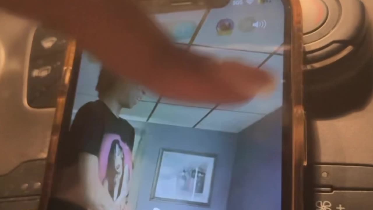 Ty still got her foot on Hustle neck exposing the lies