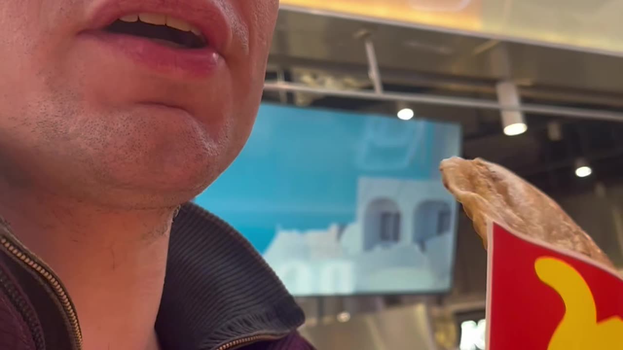 Trying Chinese Flatbread Snack🇨🇳