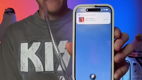 Can Siri Guess The Song? (Let’s Groove)