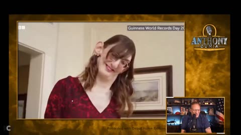 Anthony Cumia: tallest and smallest women meet each other.