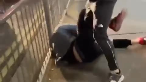 White kid in Ireland fights migrant with a knife and gives him a proper beating