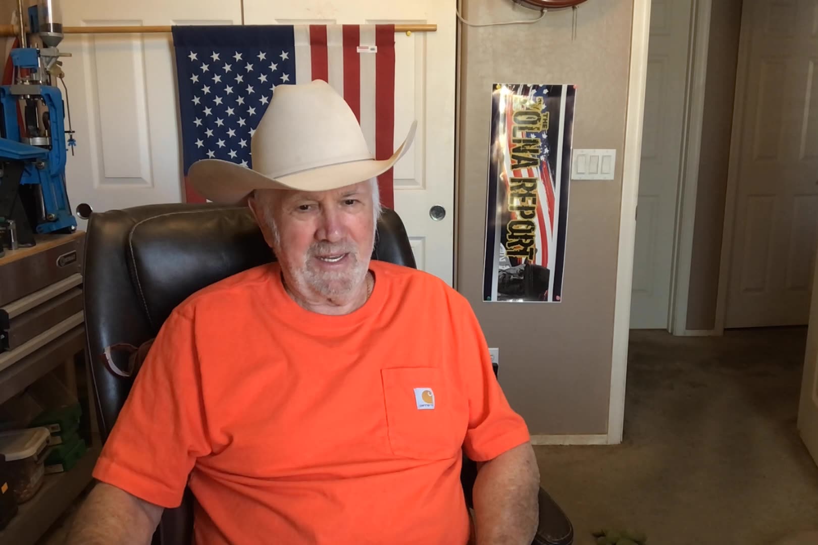 Trump Not Only Has Small Hands, A Small D*^k, He Also Has Small Feet!