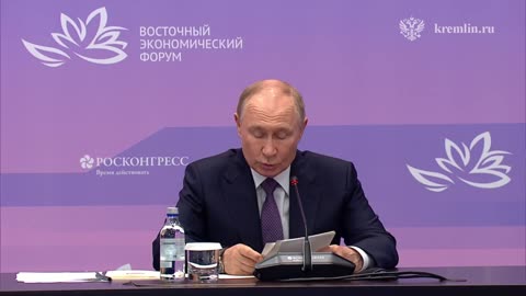 Президент проводит совещание по вопросам развития топливно