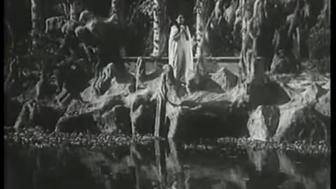 Song at Midnight (夜半歌聲) (1937)