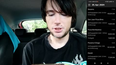 Wolt kurýr 2024 - Vyplatí se? Výdělky a zkušenosti!