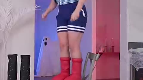 Must Watch: 4 Halloween Costume Options