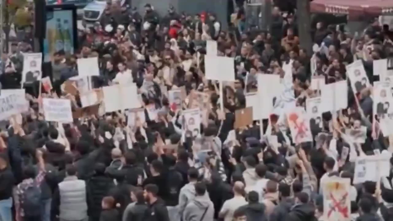 Islamists want Germany to become an Islamic caliphate with Sharia law.