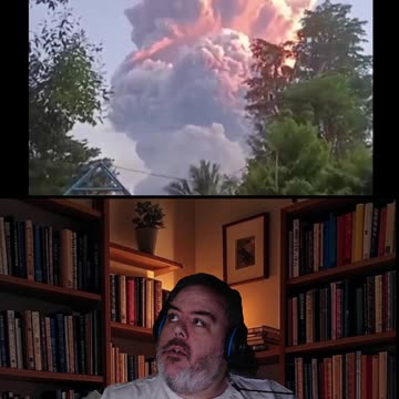 Mount Lewotobi Laki laki in Indonesia has erupted