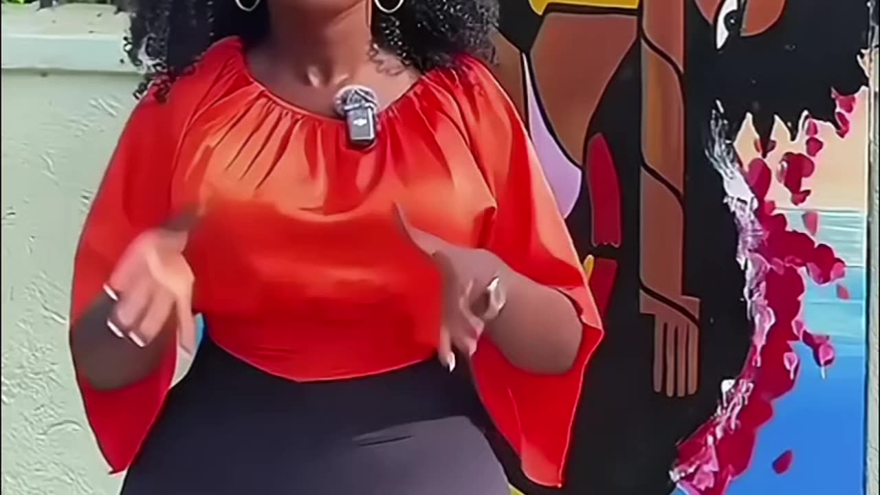 @CHRISTINENAMPEERA