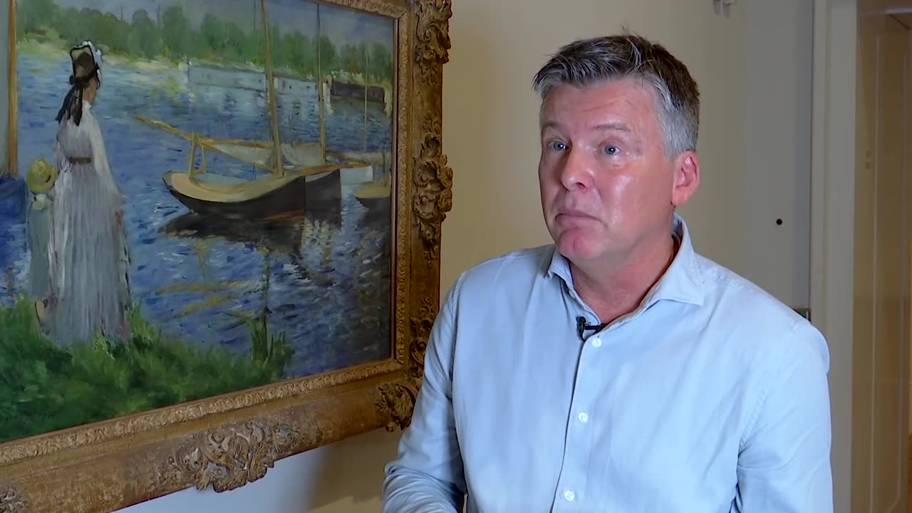 Visiting art galleries can lower stress markers, UK study finds