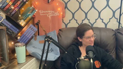 Episode 163: Red Riding Hood or Beauty & the Beast? We Can't Decide! | Cloaked in Beauty Book Review