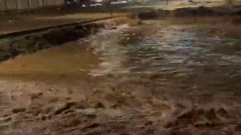 Terrible flooding swept away several vehicles in Muhayil, Asir Province, Saudi Arabia