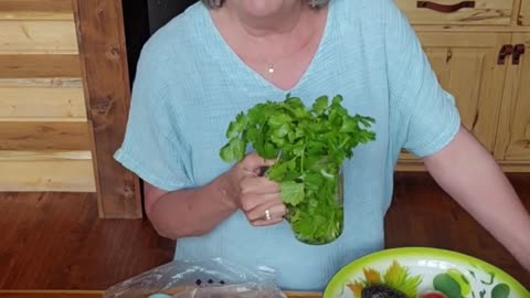 Preserving the Life of Cilantro