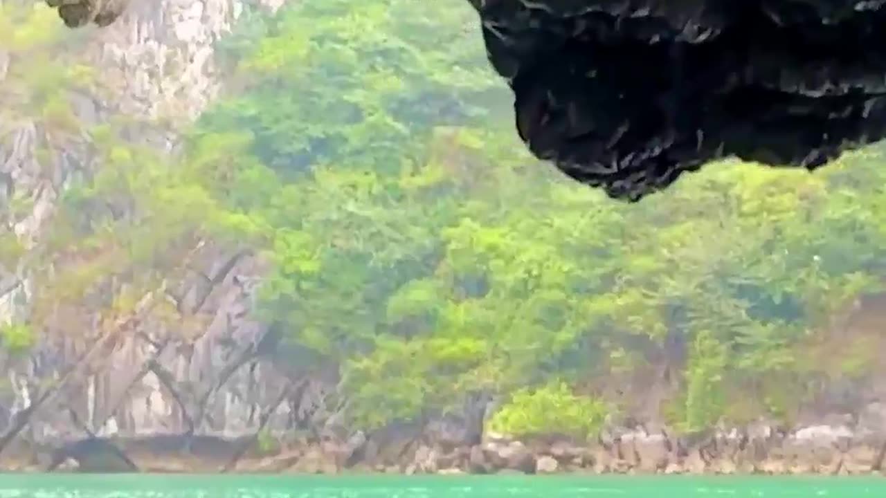 Today’s Destination: Ha Long Bay, Vietnam 🌊⛵ | Nature’s Masterpiece.#HaLongBay