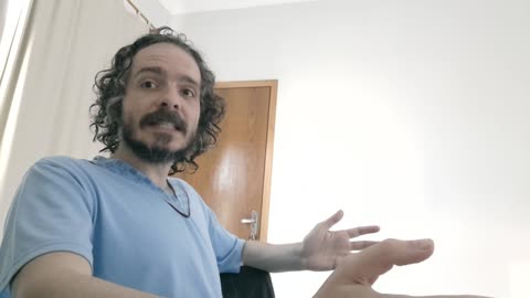 Há muito já estou de saco cheio dos idiotas